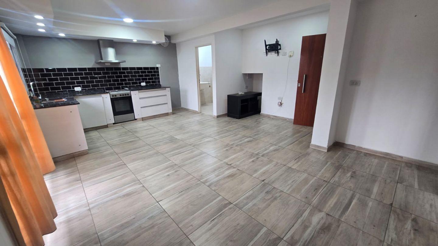 Foto de Alquiler de Departamento 2 Ambientes con Balcón al Frente - San Justo, imagen 1