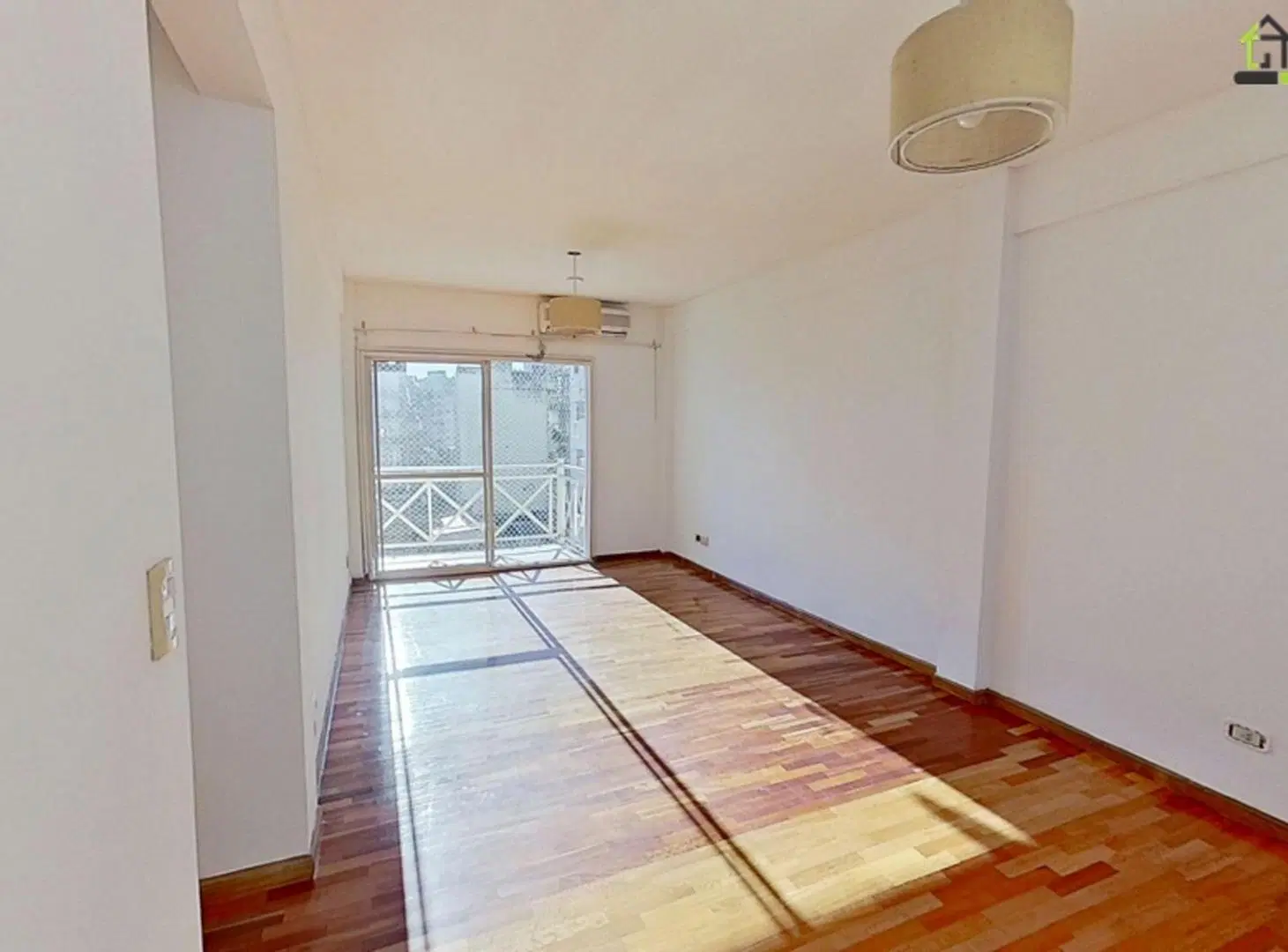 Departamento De 3 Ambientes + Super Luminoso + Cochera Fija Cubierta 2