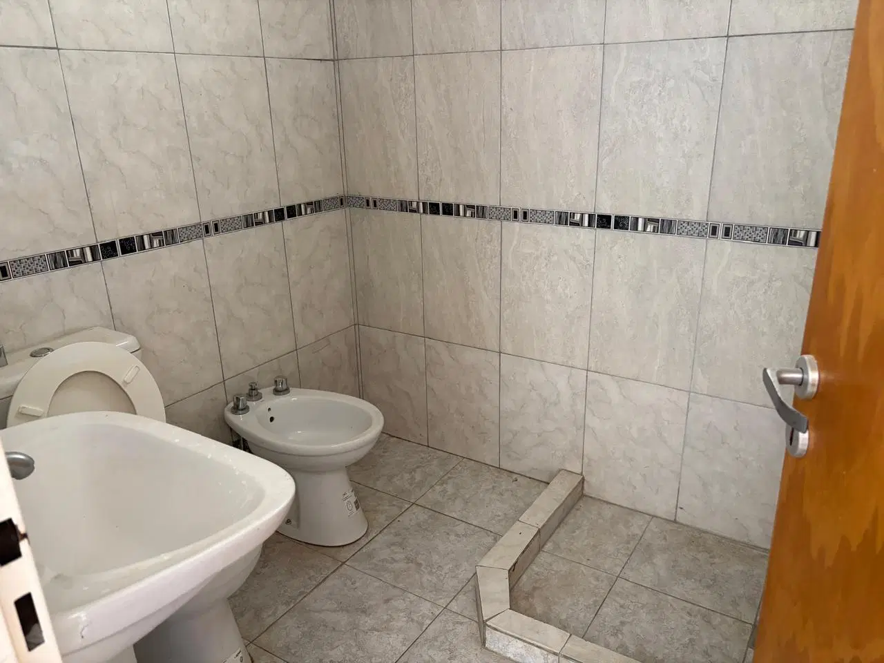 ALQUILER DEPARTAMENTO. PARQUE SICARDI 5