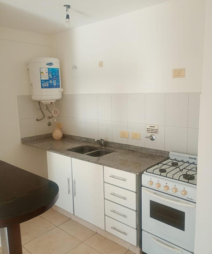 Foto de DEPARTAMENTO MONOAMBIENTE EN ALQUILER, imagen 1