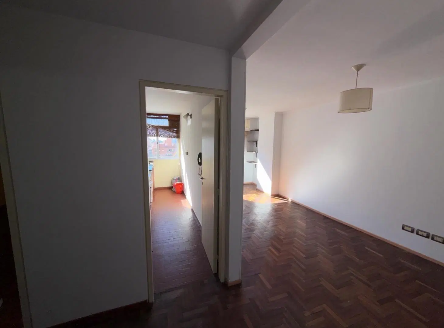 Bv. Illia 350, 1 Dorm. Cocina separada. Impecable!! 4