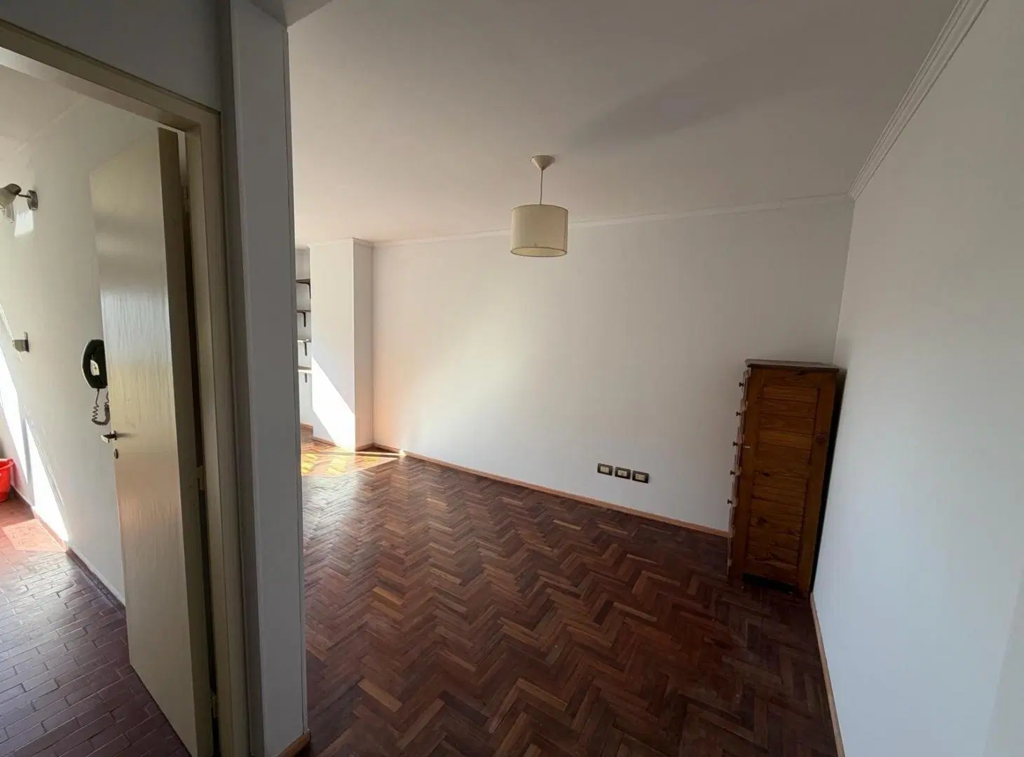 Bv. Illia 350, 1 Dorm. Cocina separada. Impecable!! 3