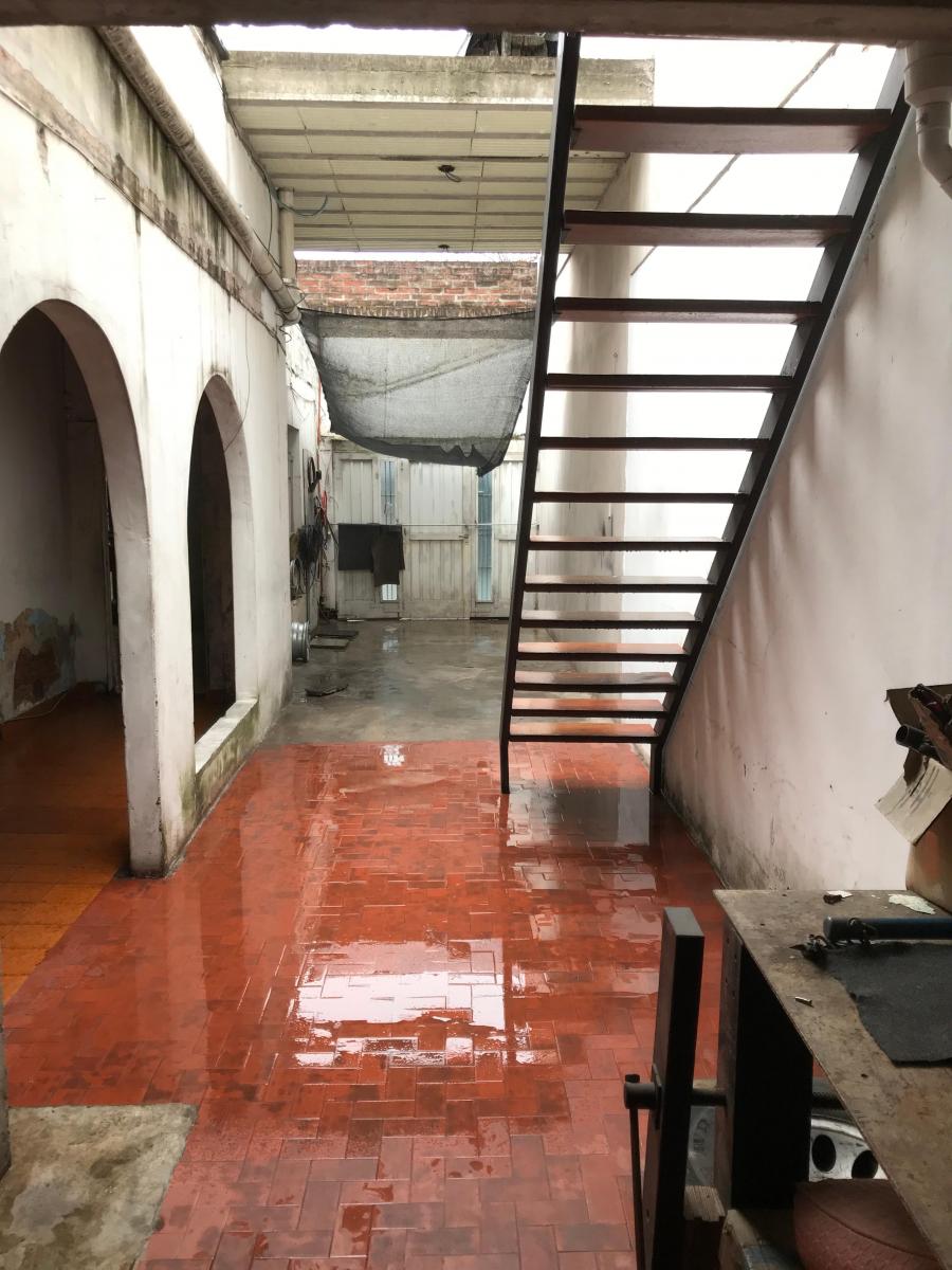 Foto de CASA 5 AMB 2 PATIOS,TERRAZA y QUINCHO. LINIERS, imagen 5