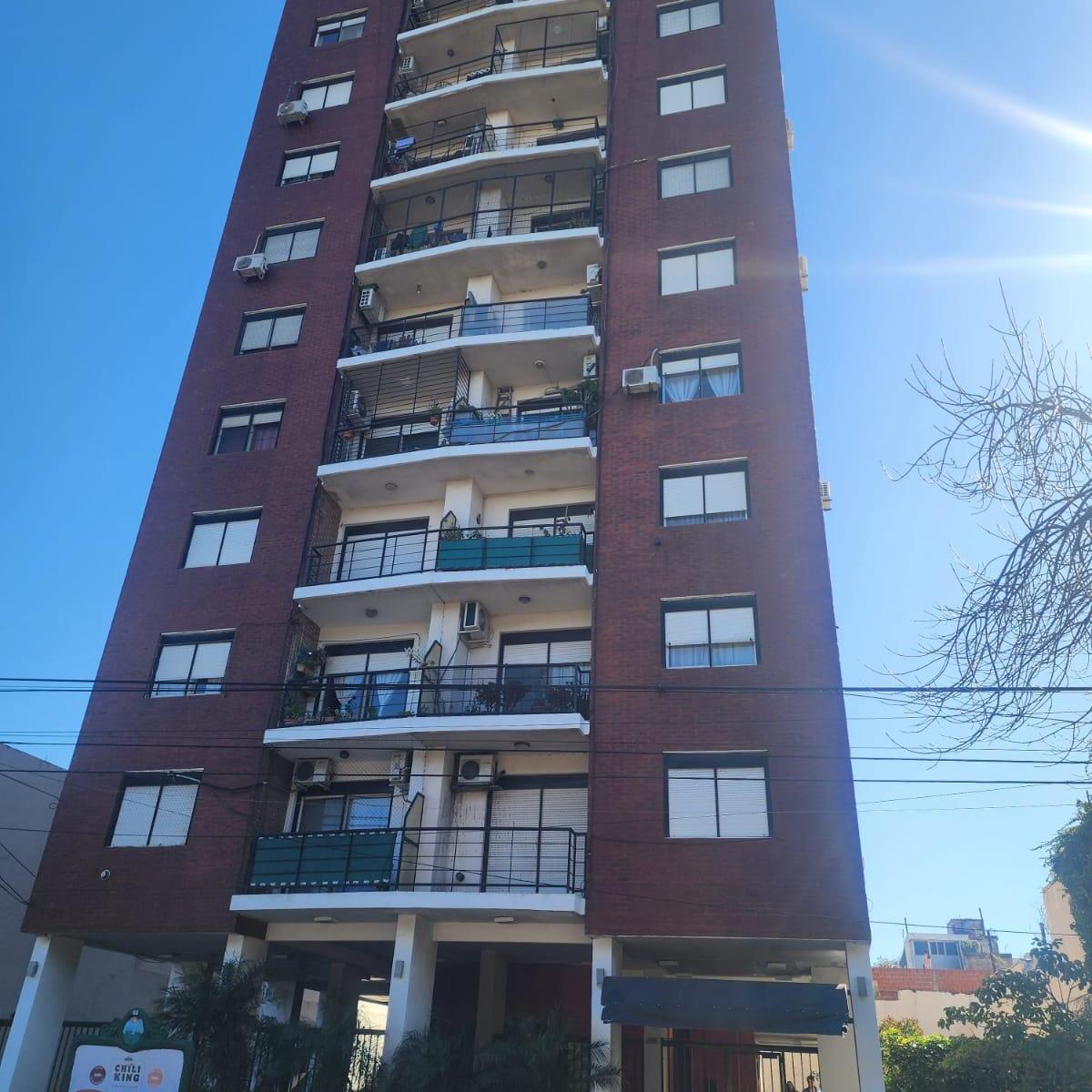 DEPARTAMENTO 2 AMB, COC INDEPENDIENTE, AV GARAY 2235