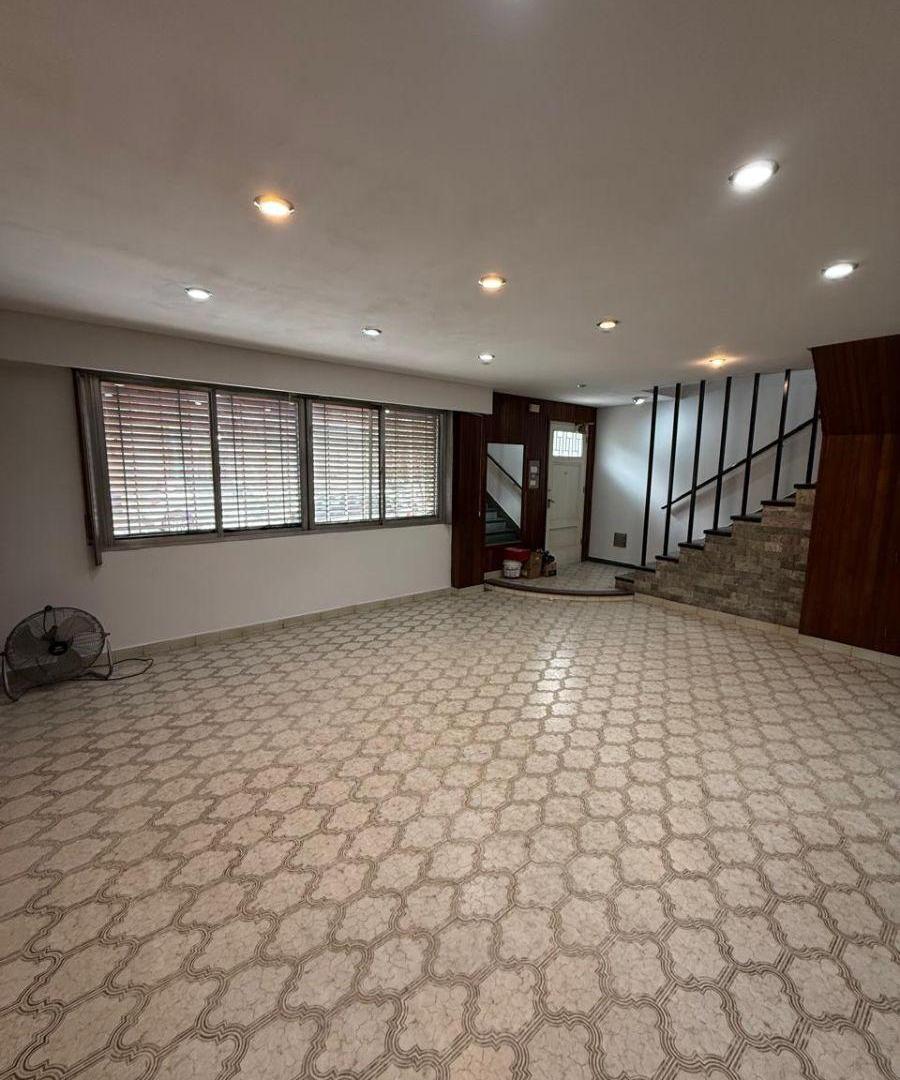 Foto de CASA 4 AMB,C/PATIO Y TERRAZA, CAROLINA MUZILLI, MATDEROS, imagen 2