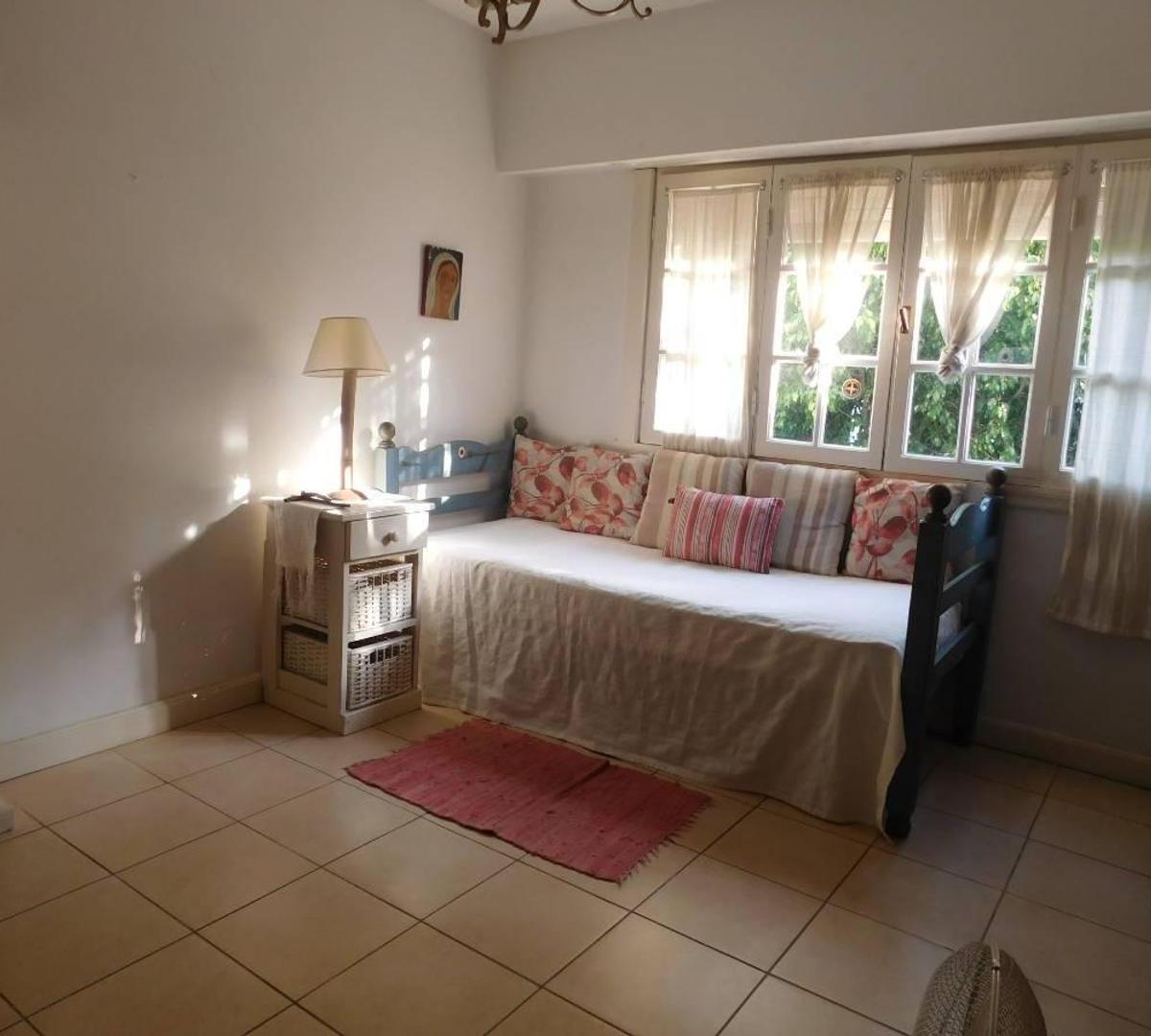 ZONA SANTA RITA - 5 DORM - JARDIN PILETA Y QUINCHO!