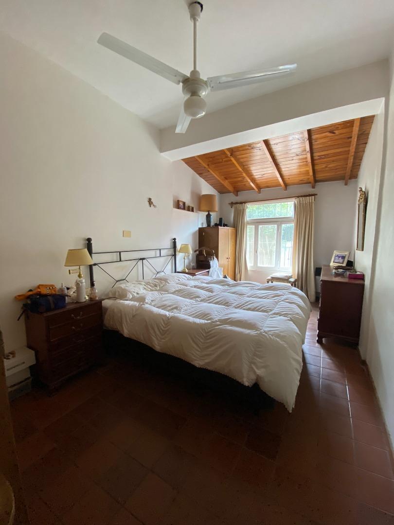 BAJO DE SAN ISIDRO / 5 DORM / JARDIN