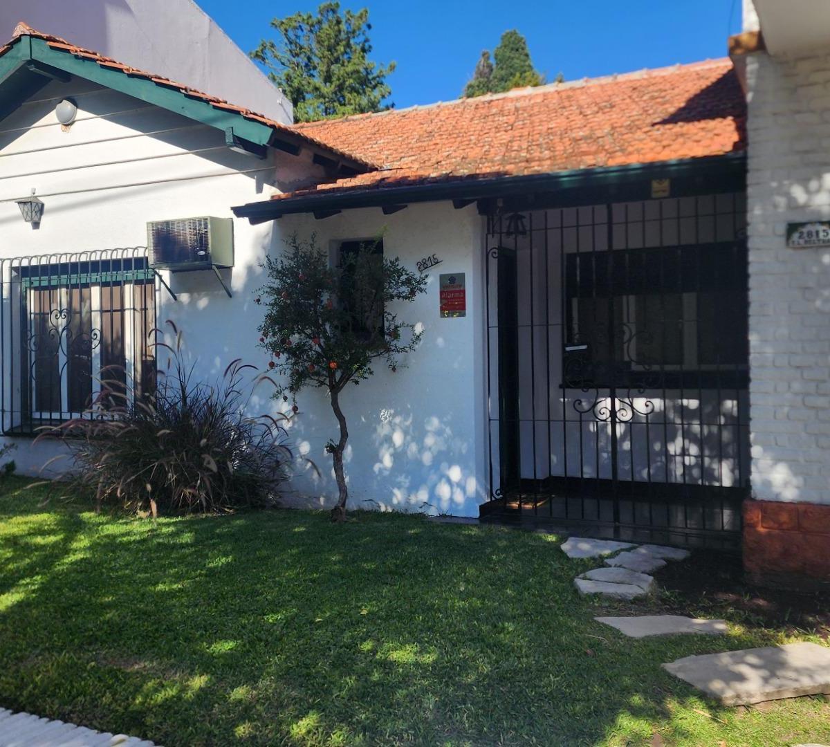 Casa | 200 m² | 4 Dorm | 2 Baños | Garage | Gran Jardin | 1