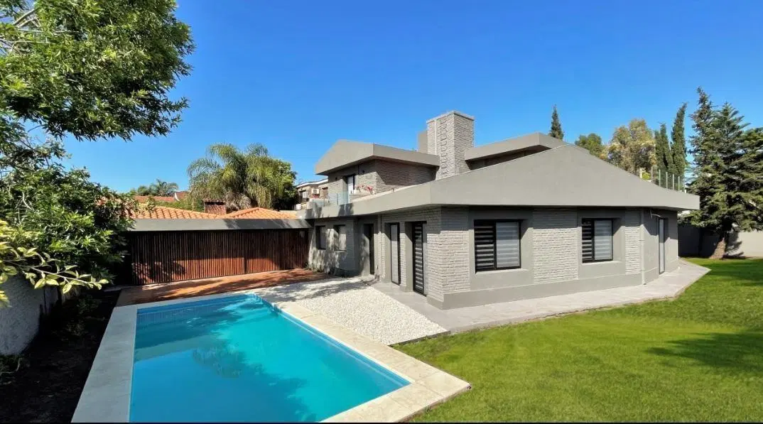Casa Chalet en Venta en Castelar, Morón, G.B.A. Zona Oeste 2