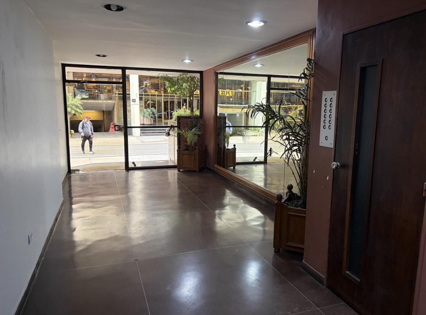 Foto de Departamento en alquiler SUPER LUMINOSO, imagen 2