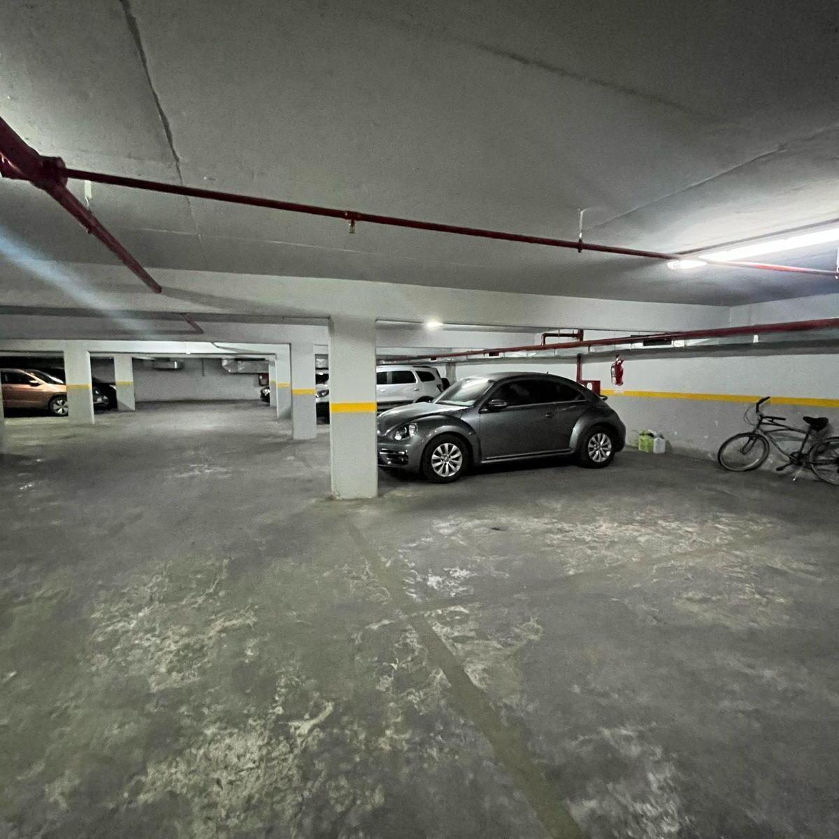 Foto de VENTA COCHERA CUBIERTA VILLA DEL PARQUE, imagen 4