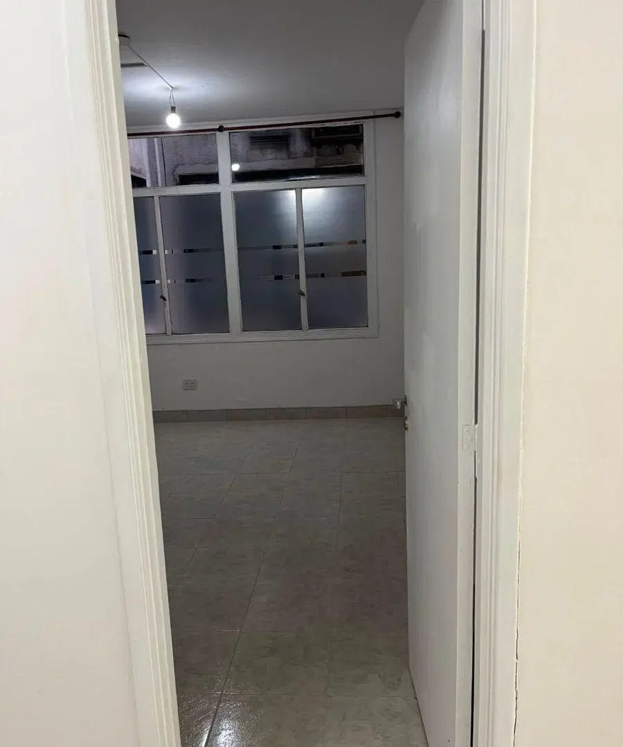 ALQUILER OFICINA MICROCENTRO 8
