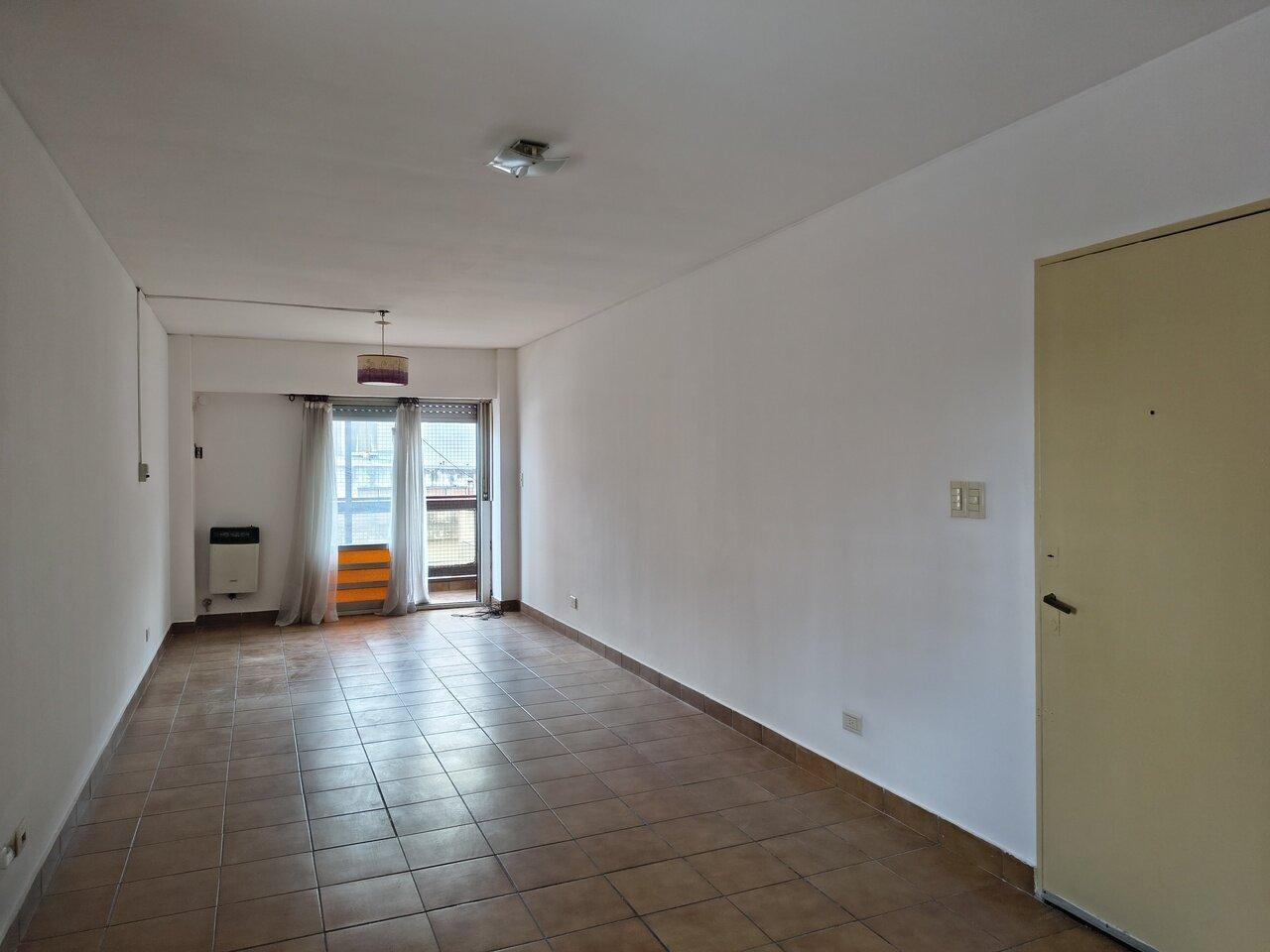 Foto de ALQUILER MONOAMBIENTE AMPLISIMO TUCUMAN E ITALIA, imagen 1