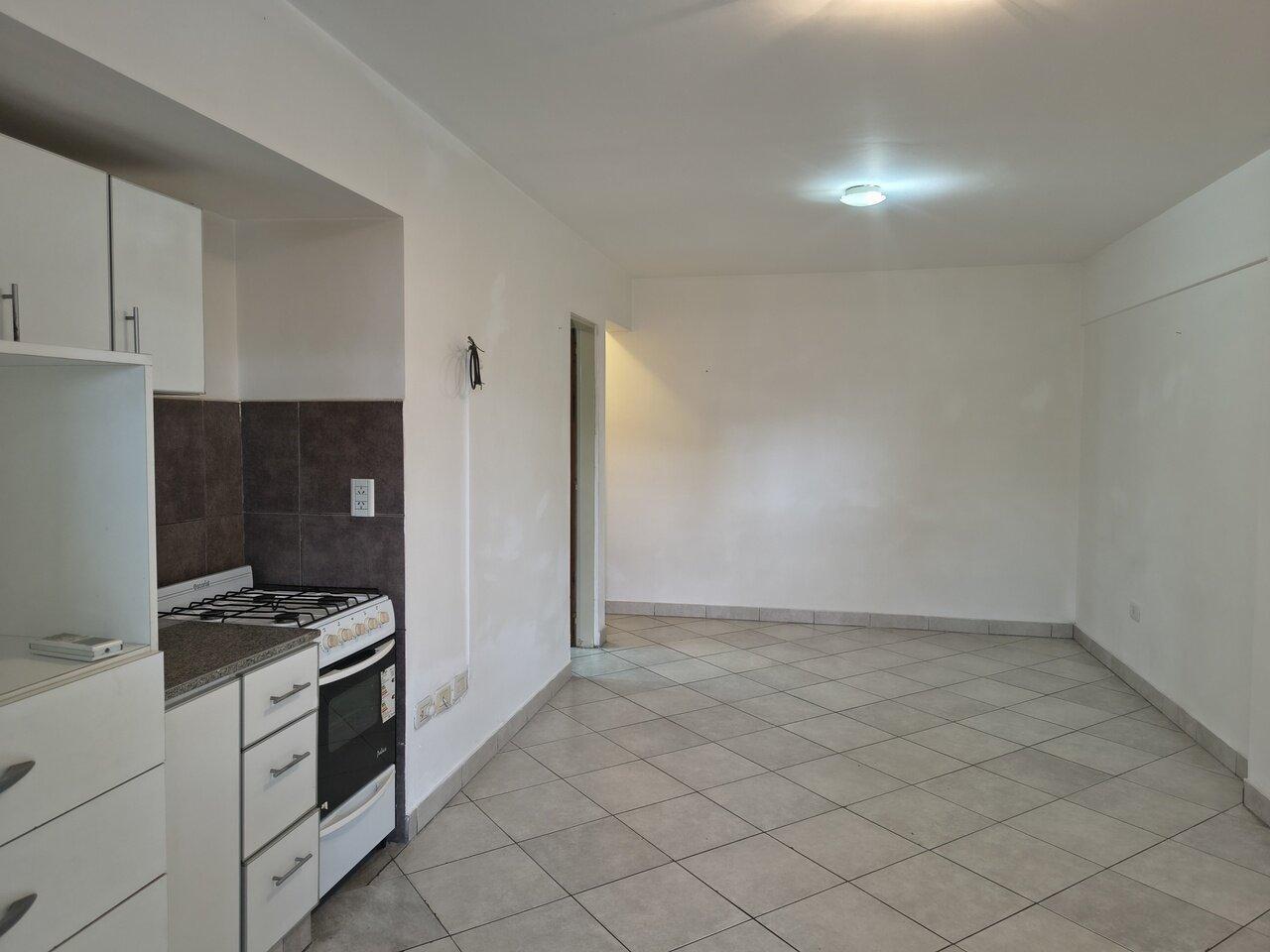 Foto de ALQUILER MONOAMBIENTE C/ BALCON B° HOSPITALES, imagen 3