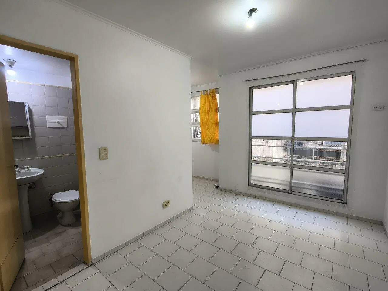 ALQUILER MONOAMBIENTE DIVIDIDO - OV. LAGOS 1061 5