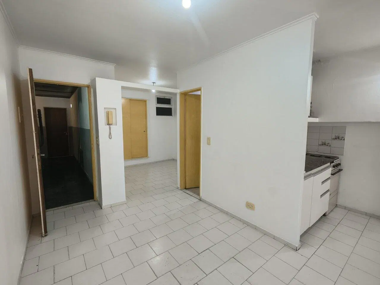 ALQUILER MONOAMBIENTE DIVIDIDO - OV. LAGOS 1061 4