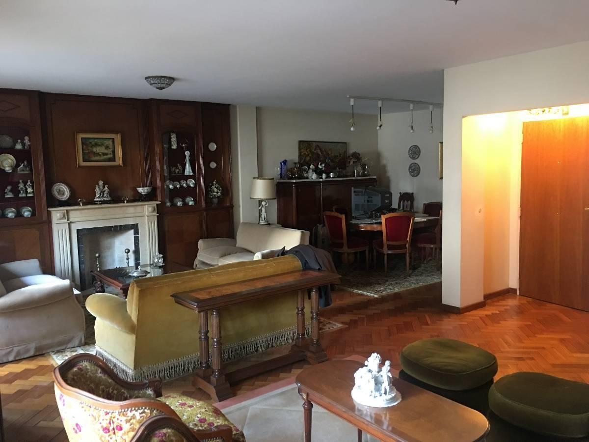 Suite + 3 dorm. + dependencia de servicio- cochera