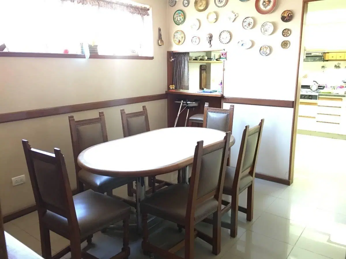 Suite + 3 dorm. + dependencia de servicio- cochera 5