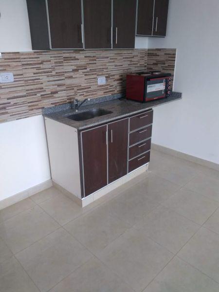 Venta Monoambiente Al Contrafrente con Balcon en Flores 2
