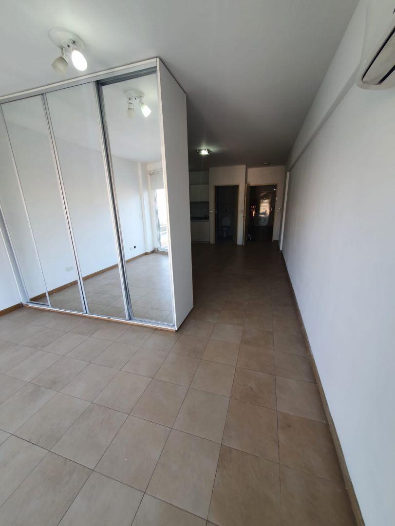 Venta Monoambiente con Balcon Contrafrente. Villa Ortuzar 4