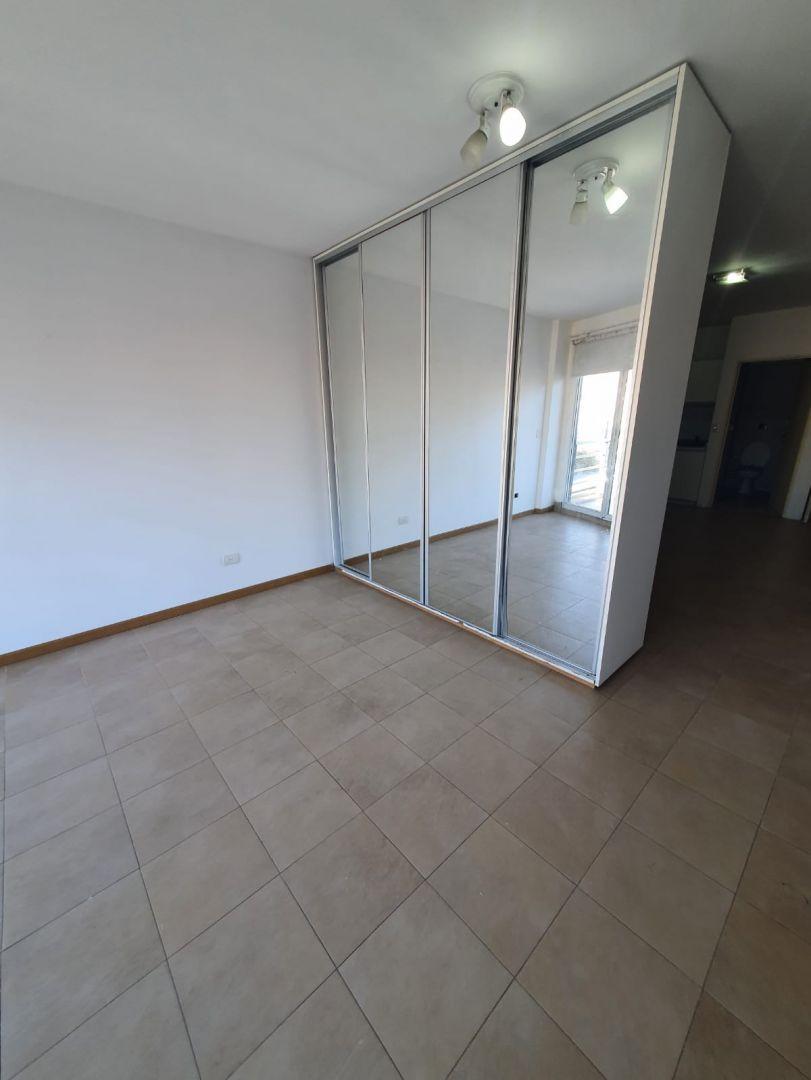 Venta Monoambiente con Balcon Contrafrente. Villa Ortuzar 5