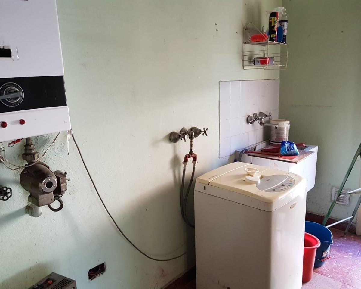 Venta Casa / Departamento PH de 5 Ambientes C/ Local y Coche 3