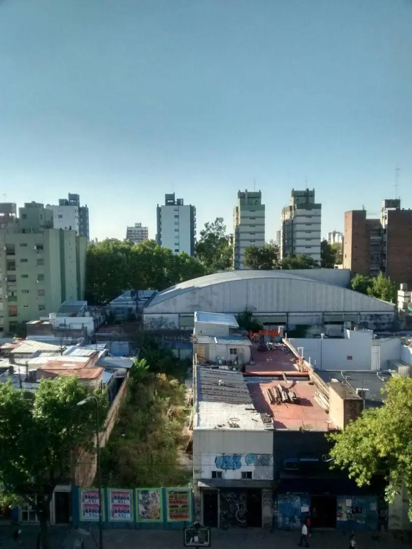 ALQUILER DEPARTAMENTO DE 2 AMBIENTES AL FRENTE CONBALCON EN FLORESTA 4