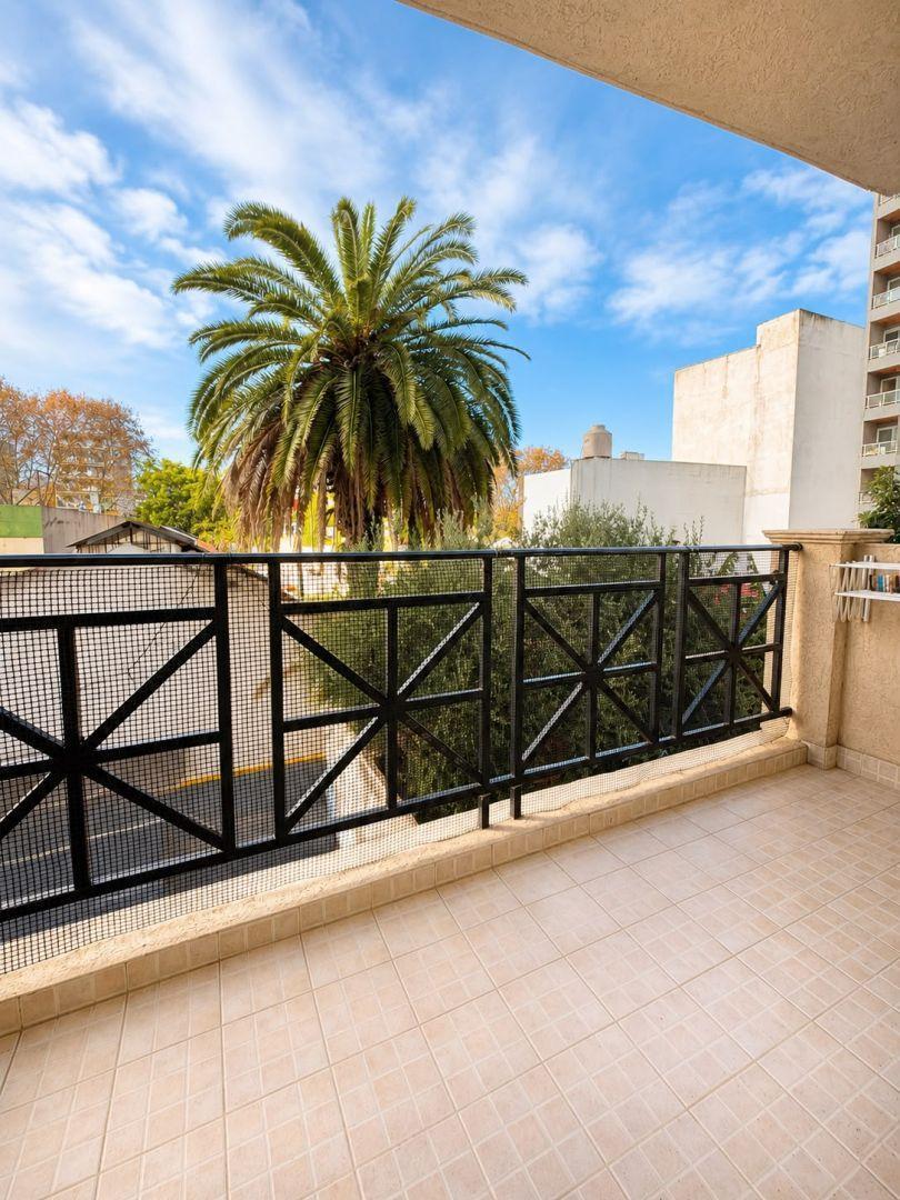 Foto de VENTA AMPLIO MONOAMBIENTE DIVISIBLE C/BALCON CONTRAFRENTE V. URQUIZA, imagen 4
