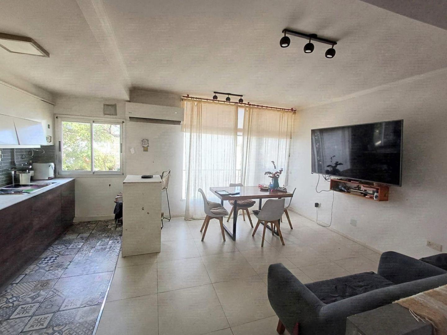 Foto de VENTA DEPARTAMENTO-TRIPLEX 3 AMB EN EL COMPLEJO, imagen 2
