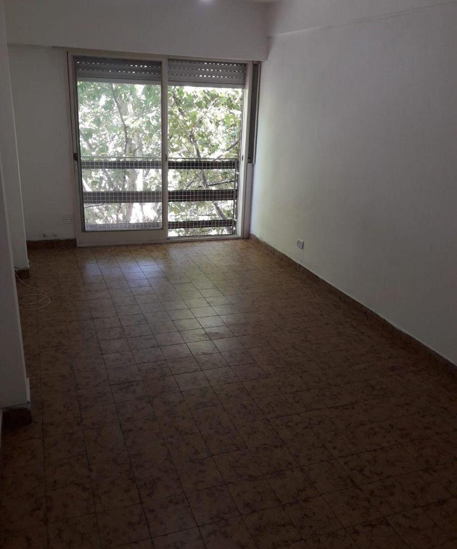 Foto de Departamento Monoambiente en Alquiler, Ramos Mejia, imagen 1