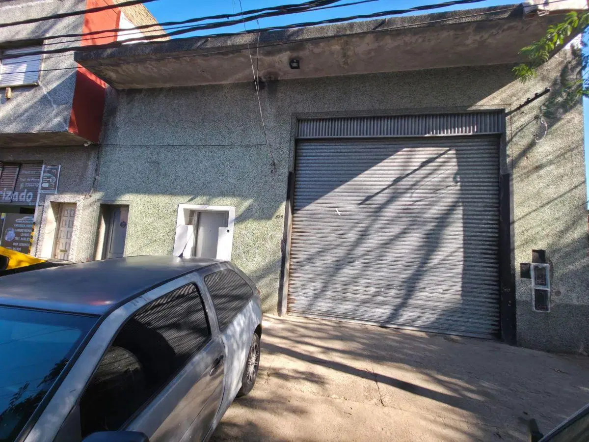 Galpon de 214 m² en alquiler en Ramos Mejia 4