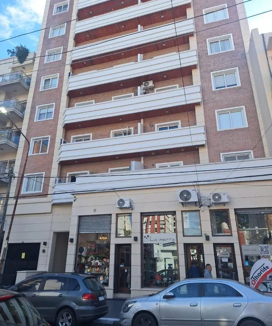 Alquiler 2 ambientes con cochera centro Ramos Mejia 1