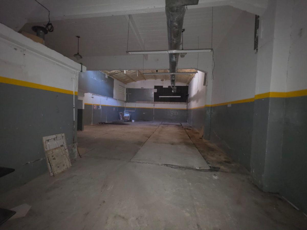 Foto de Galpon de 215 m² en venta en Ramos Mejia, imagen 2