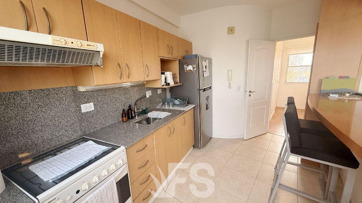 Foto de VENTA Departamento Vista al Lago Balcon con Parrilla Cochera APTO, imagen 1