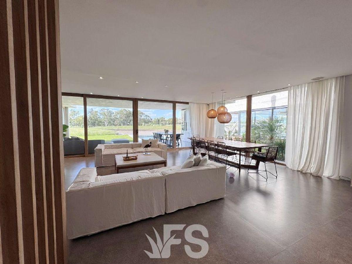 Foto de Exclusiva Casa al Río con Amarra | 5 Suites | Barrio Yacht – Nordelta, imagen 3