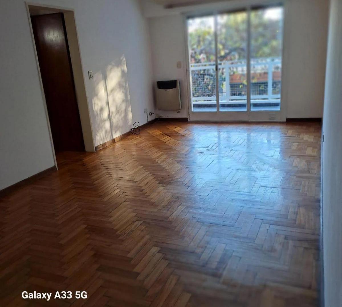 DEPARTAMENTO 4 AMBIENTES CON COCHERA VENTA
