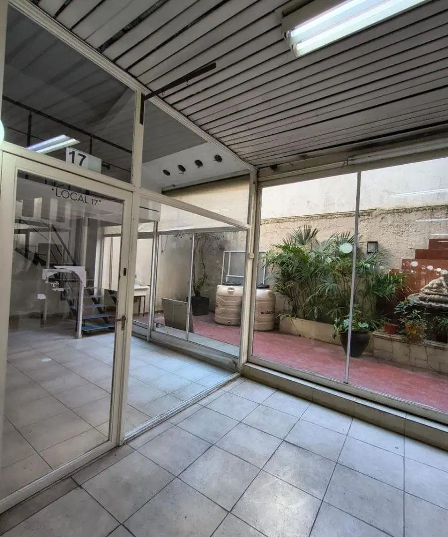 ALQUILER LOCAL COMERCIAL EN GALERIA 2