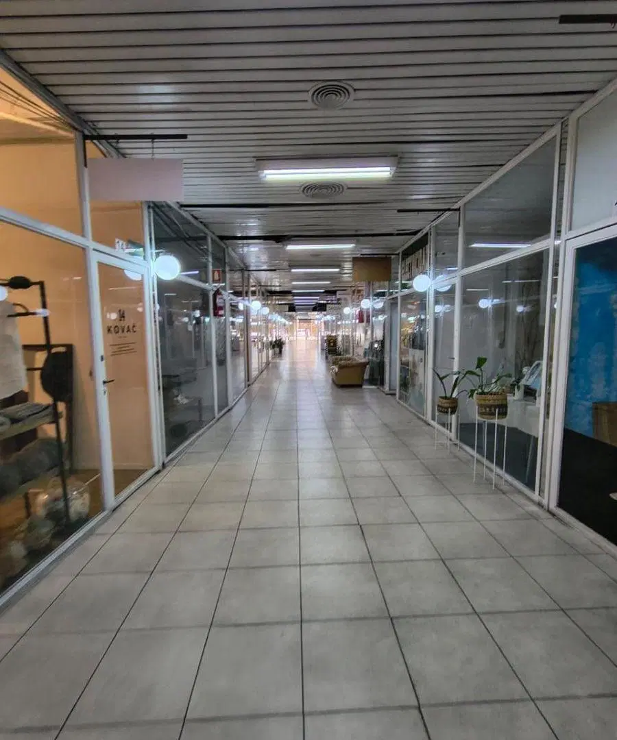 VENTA LOCAL COMERCIAL 3