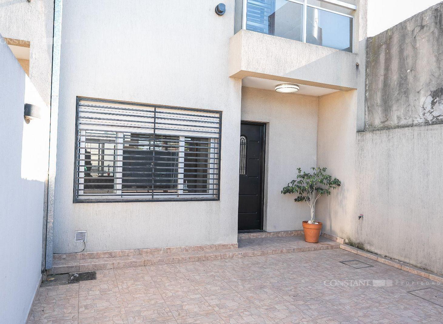 Duplex en Melchor Romero