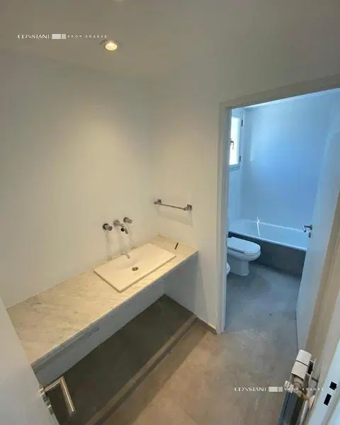Duplex en venta 2 dormitorios con cochera en City Bell 4