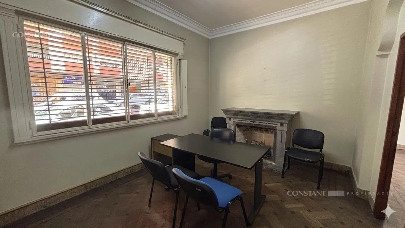 Casa de 4 dormitorios en venta en La Plata 4