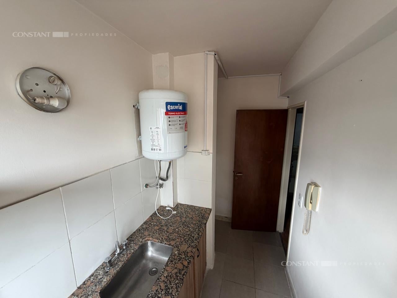 Foto de Monoambiente en alquiler en La Plata, imagen 4