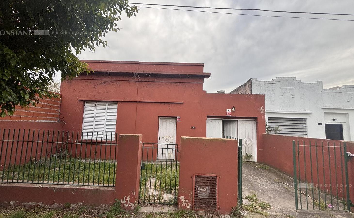 Foto de Casa de 3 Habitaciones a Remodelar en Tolosa, imagen 1