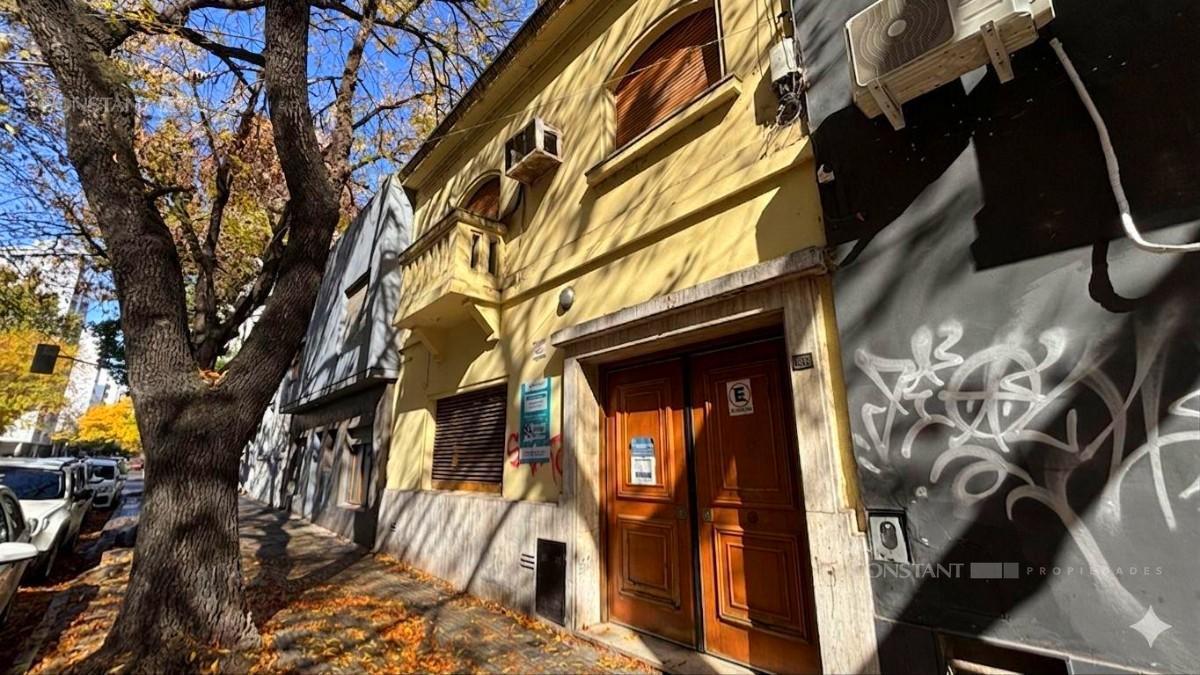 Foto de Casa de 4 dormitorios en venta en La Plata, imagen 2