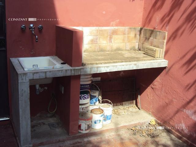 Foto de Casa en venta de 2 dormitorios en La Plata, imagen 3