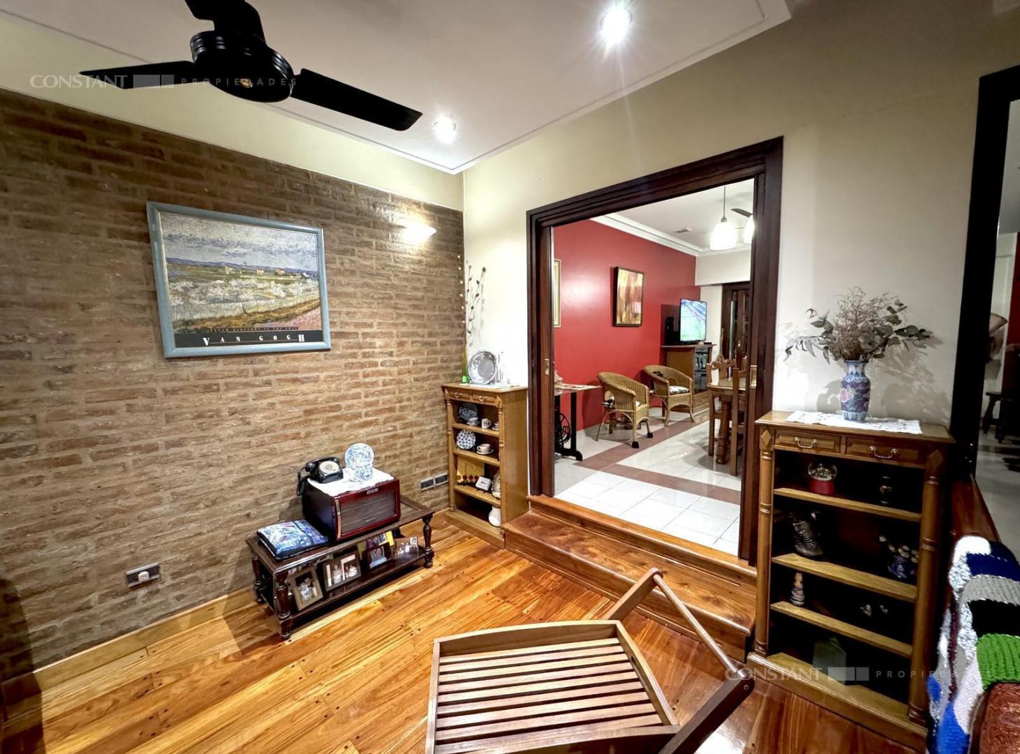 Foto de Casa en Venta de 4 dormitorios en La Plata, imagen 4