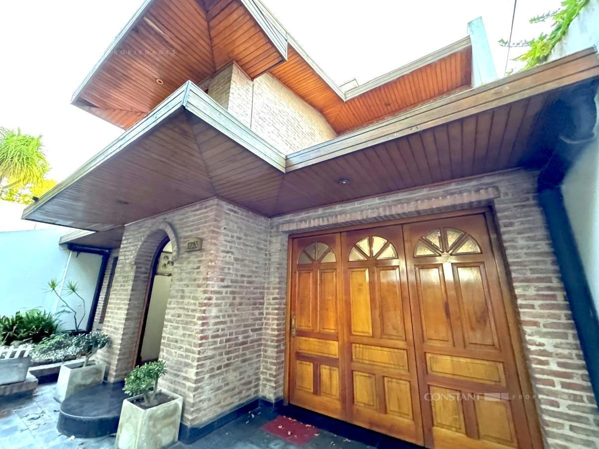 Foto de Casa en Venta de 4 dormitorios en La Plata, imagen 1