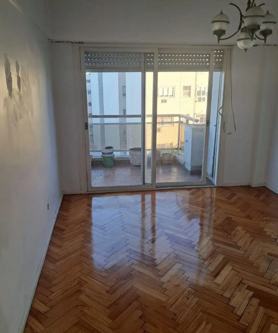 Departamento 3 ambientes con dependencia en San Telmo 3