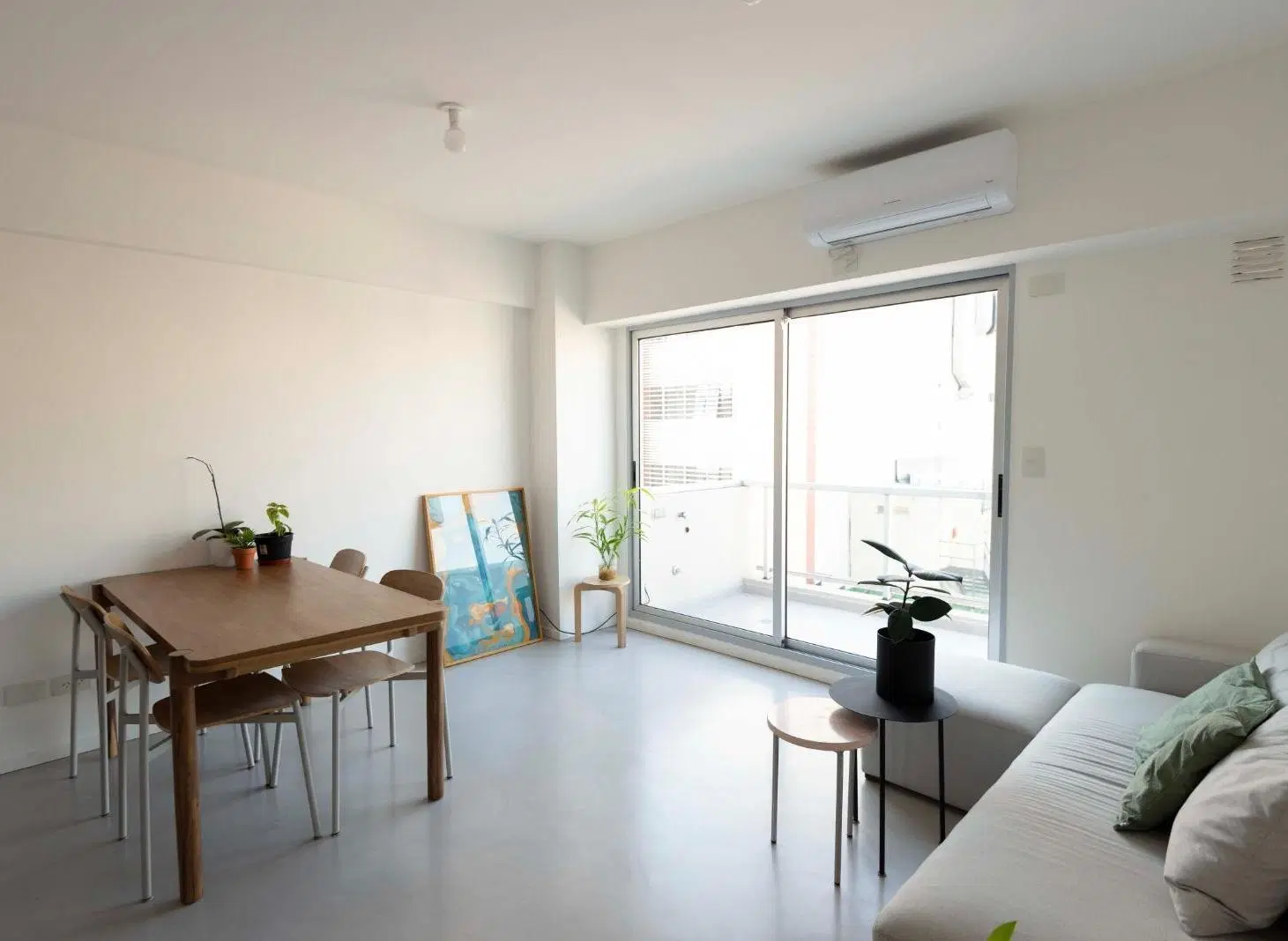 Depto 2 amb semipiso con balcón y terraza propia con parrilla 2