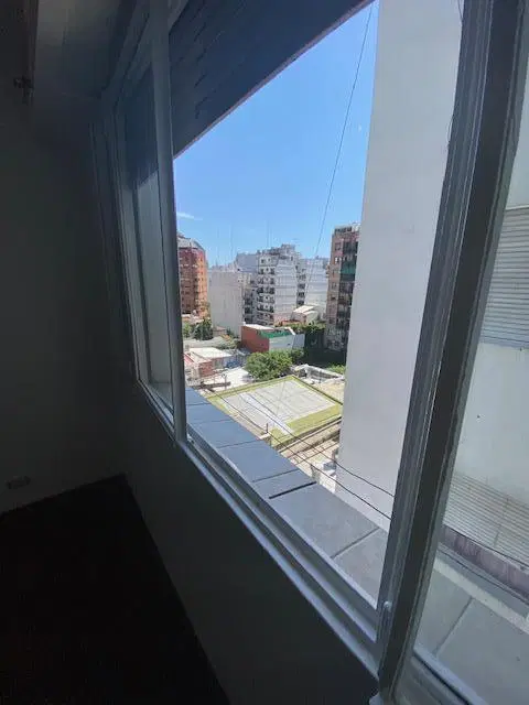 Depto. 2 amb. excelente ubicación. 2